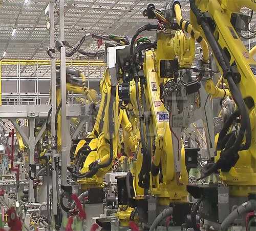 全球首条叉车机器人 焊接柔性生产线下线