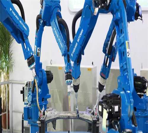 第一届中国中关村机器人科技运动会开幕