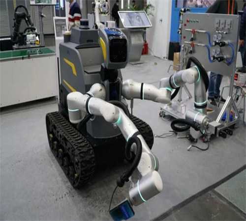 工业机器人蓉城“比武”争夺工业化提速
